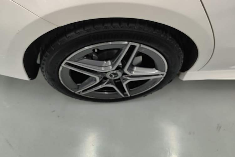 Used Mercedes-Benz CLA 2023 CLA 200 Right Rear Wheel Hub