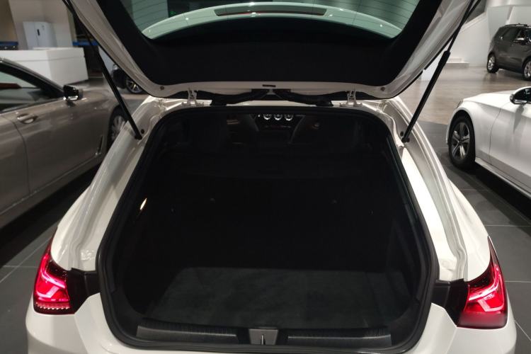 Used Mercedes-Benz CLA 2023 CLA 200 Shooting Brake Trunk