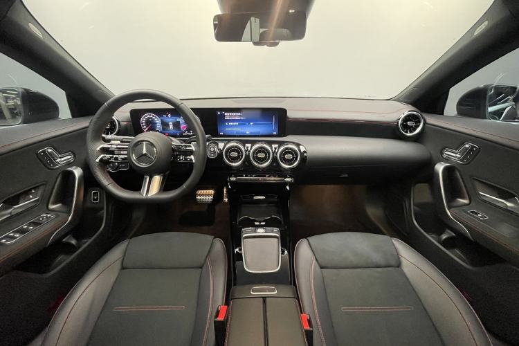 Used Mercedes-Benz CLA 2024 CLA 200 Interior 1