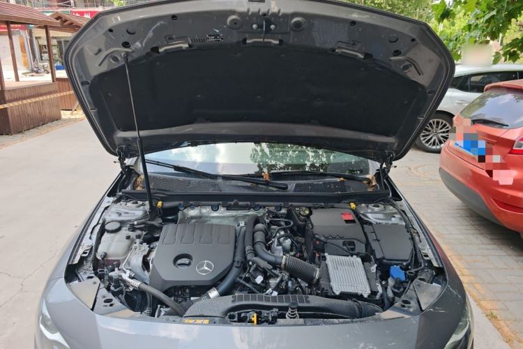 Used Mercedes-Benz CLA 2024-Year Facelifted CLA 200 Engine Bay