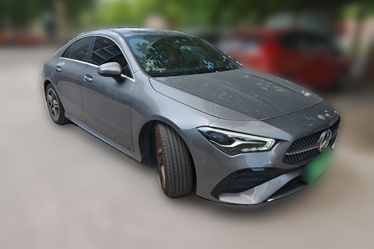 Used Mercedes-Benz CLA 2024-Year Facelifted CLA 200 Front Right 45 Deg