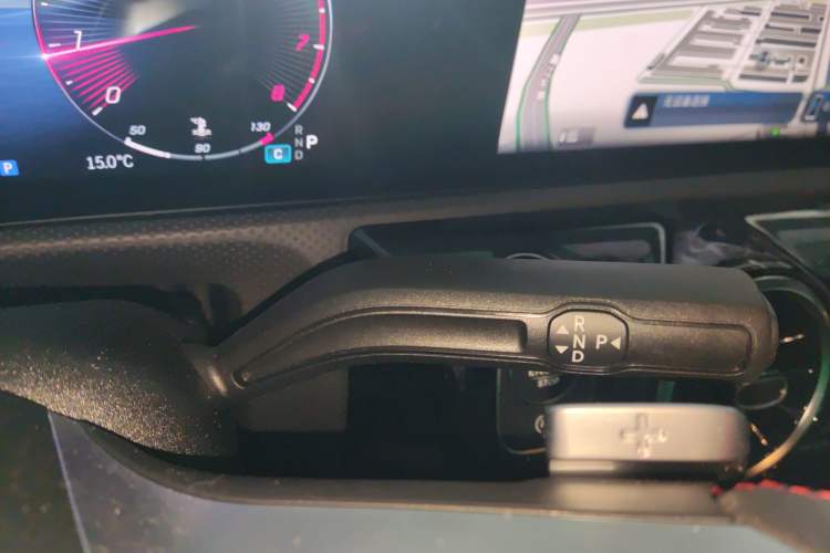 Used Mercedes-Benz CLA 2024-Year Facelifted CLA 200 Gear Lever