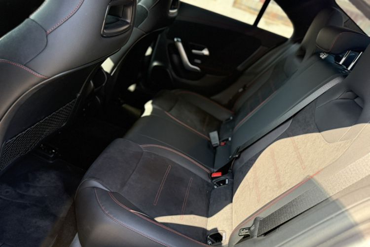 Used Mercedes-Benz CLA 2024-Year Facelifted CLA 200 Interior 1