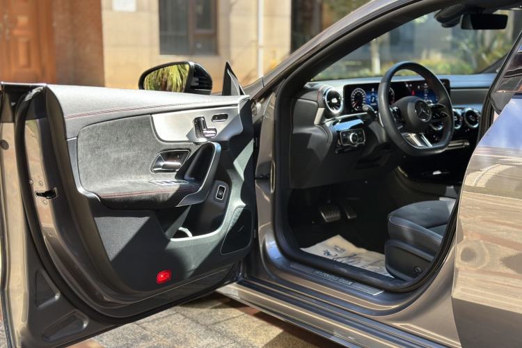 Used Mercedes-Benz CLA 2024 CLA 220 Interior 11