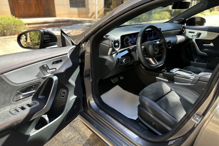 Used Mercedes-Benz CLA 2024 CLA 220 Interior 14