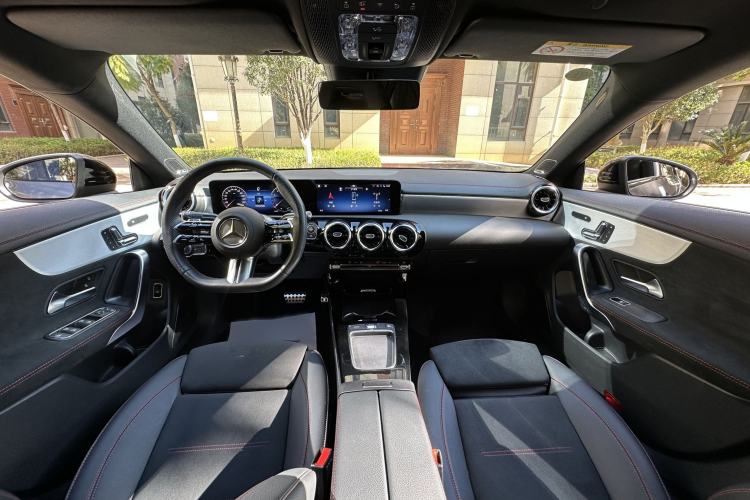 Used Mercedes-Benz CLA 2024 CLA 220 Interior 3