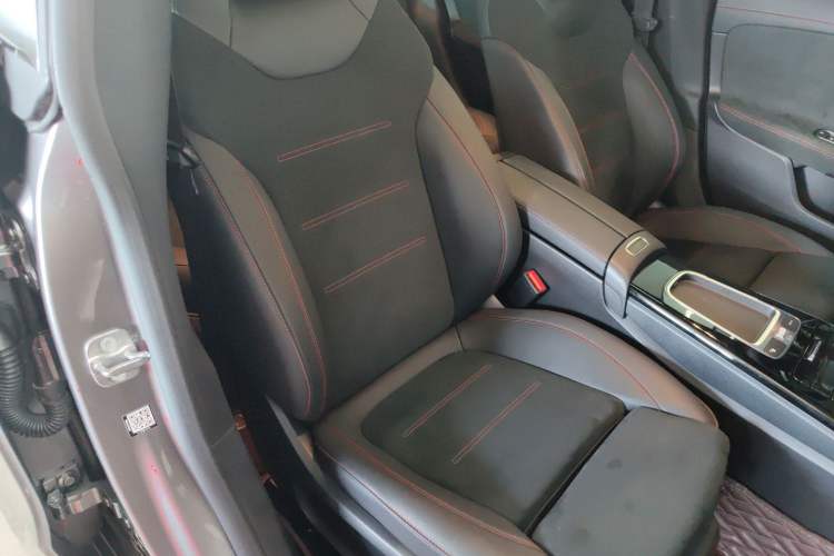 Used Mercedes-Benz CLA 2024 CLA 200 Right Front Seat