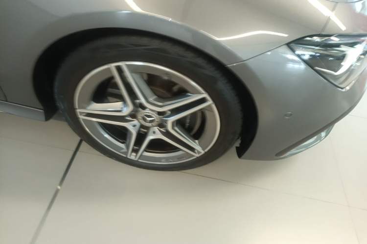 Used Mercedes-Benz CLA 2024 CLA 200 Shooting Brake Right Front Wheel Hub