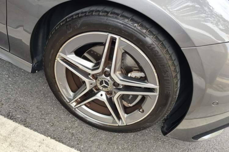Used Mercedes-Benz CLA 2024-Year Facelifted CLA 200 Right Front Wheel Hub