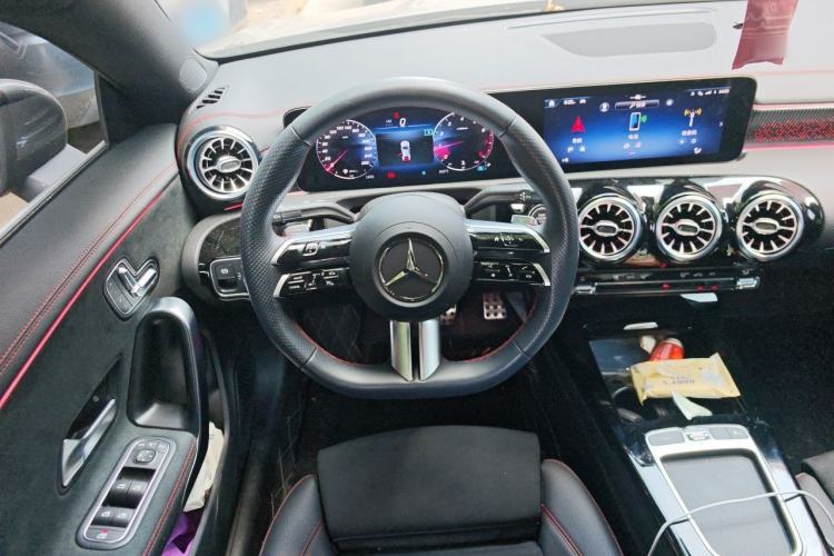 Used Mercedes-Benz CLA 2024-Year Facelifted CLA 200 Steering Wheel