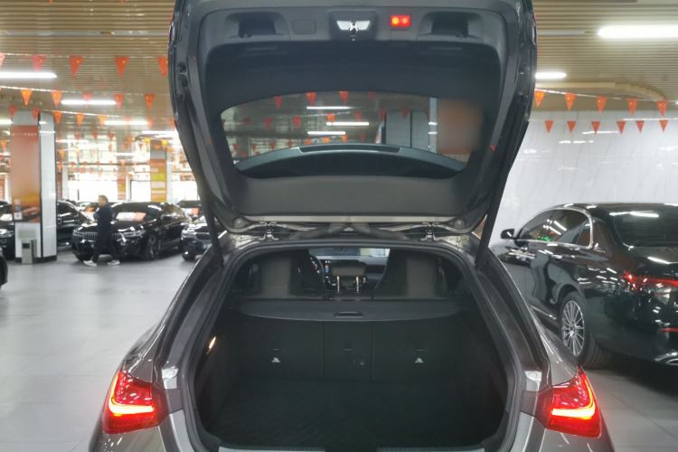 Used Mercedes-Benz CLA 2024 CLA 200 Shooting Brake Trunk