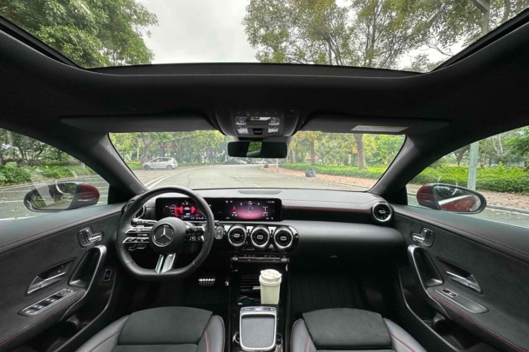 Used Mercedes-Benz CLA 2024 CLA 200 Shooting Brake Interior 3