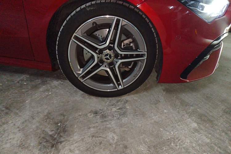 Used Mercedes-Benz CLA 2024-Year Facelifted CLA 200 Right Front Wheel Hub