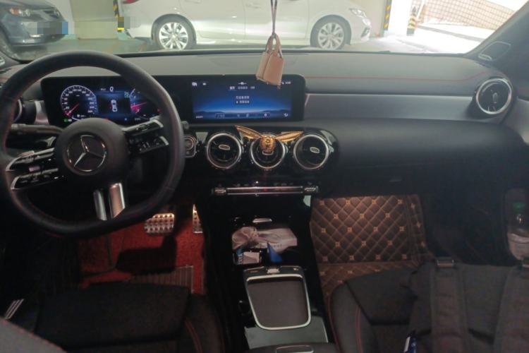 Used Mercedes-Benz CLA 2024 CLA 220 Center Console
