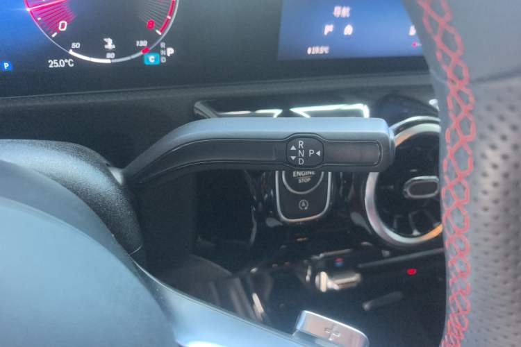 Used Mercedes-Benz CLA 2024-Year Facelifted CLA 200 Gear Lever