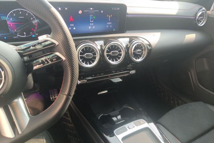 Used Mercedes-Benz CLA 2024 CLA 200 Shooting Brake Audio And AC Panel