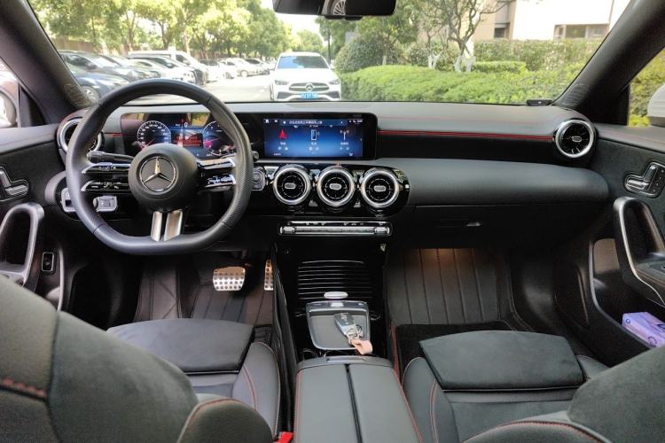 Used Mercedes-Benz CLA 2024 CLA 200 Center Console