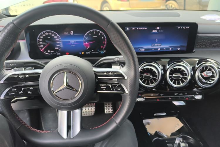 Used Mercedes-Benz CLA 2024 CLA 220 Center Console