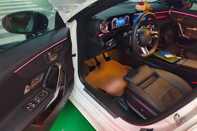 Used Mercedes-Benz CLA 2024 Facelifted CLA 260 4MATIC Shooting Brake Driver Seat