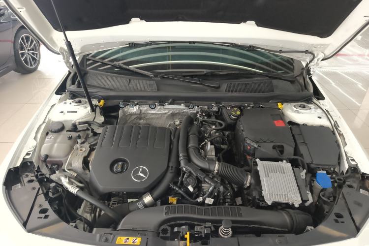 Used Mercedes-Benz CLA 2024-Year Facelifted CLA 200 Engine Bay