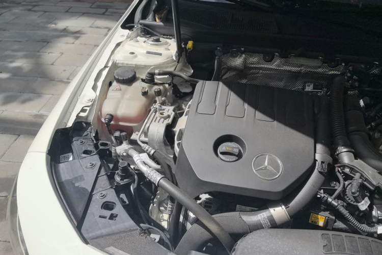Used Mercedes-Benz CLA 2024-Year Facelifted CLA 200 Engine Bay Right