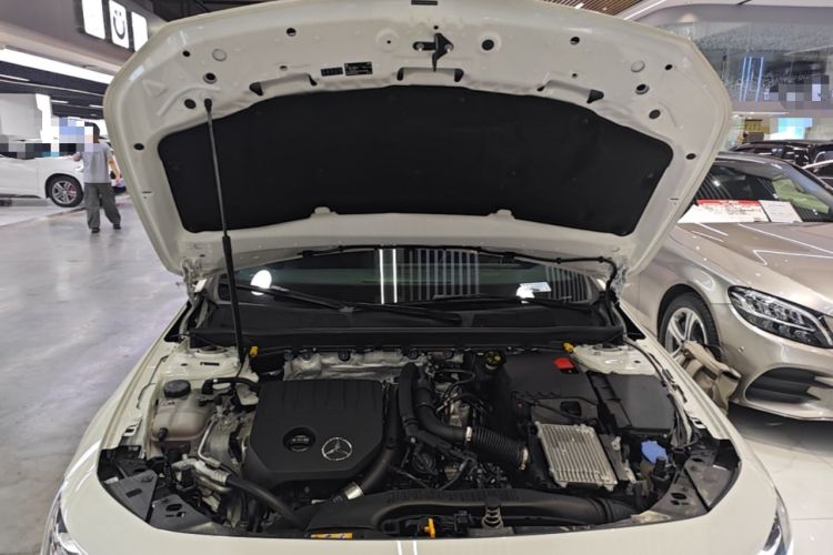 Used Mercedes-Benz CLA 2024-Year Facelifted CLA 200 Engine Bay