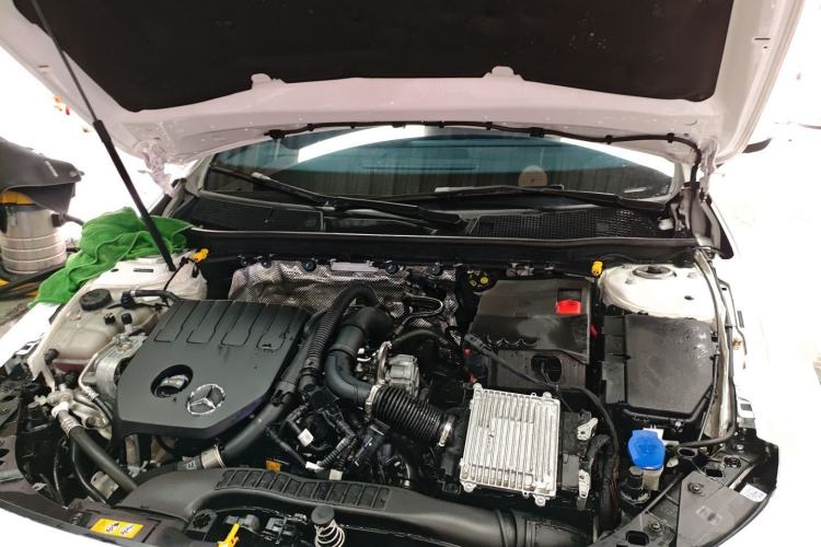 Used Mercedes-Benz CLA 2024-Year Facelifted CLA 200 Engine Bay