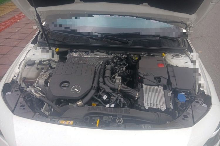 Used Mercedes-Benz CLA 2024-Year Facelifted CLA 200 Engine Bay