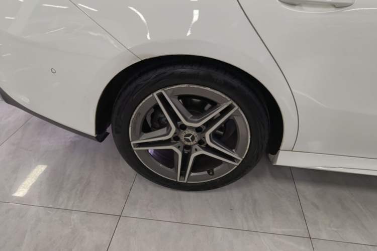 Used Mercedes-Benz CLA 2024 CLA 200 Shooting Brake Exterior 5
