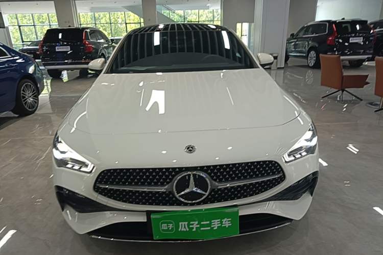 Used Mercedes-Benz CLA 2024-Year Facelifted CLA 200 Front