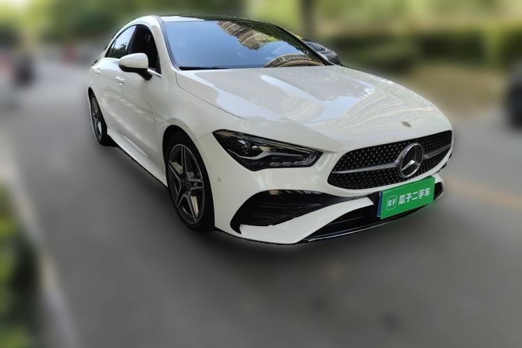 Used Mercedes-Benz CLA 2024 CLA 200 Front Right 45 Deg