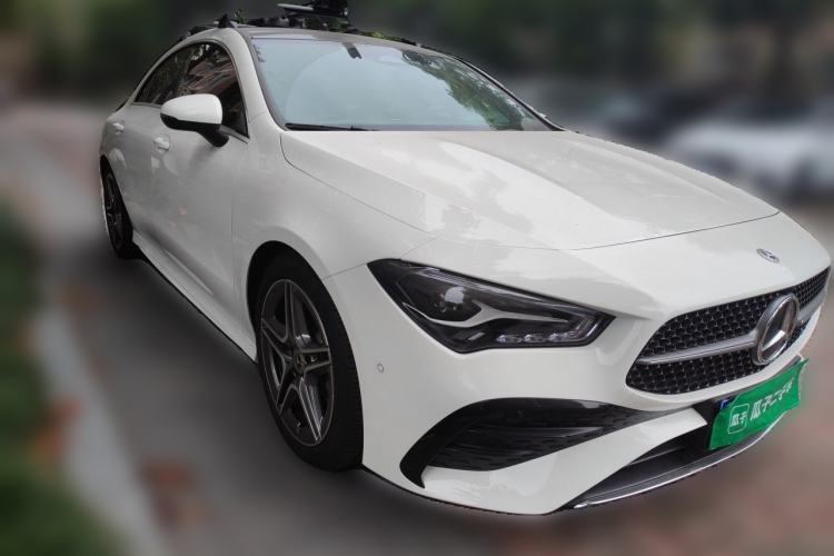 Used Mercedes-Benz CLA 2024 CLA 200 Front Right 45 Deg