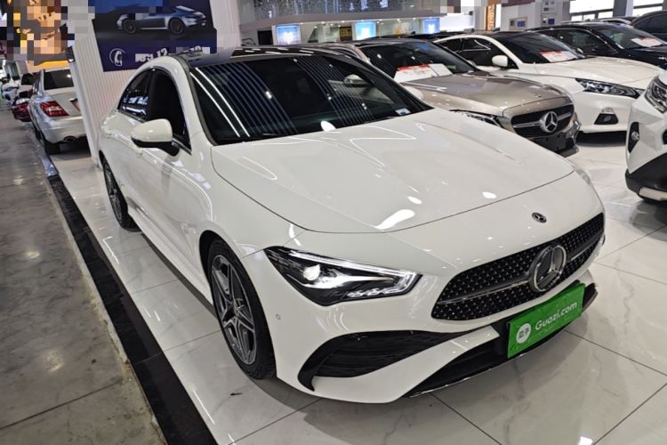 Used Mercedes-Benz CLA 2024-Year Facelifted CLA 200 Front Right 45 Deg