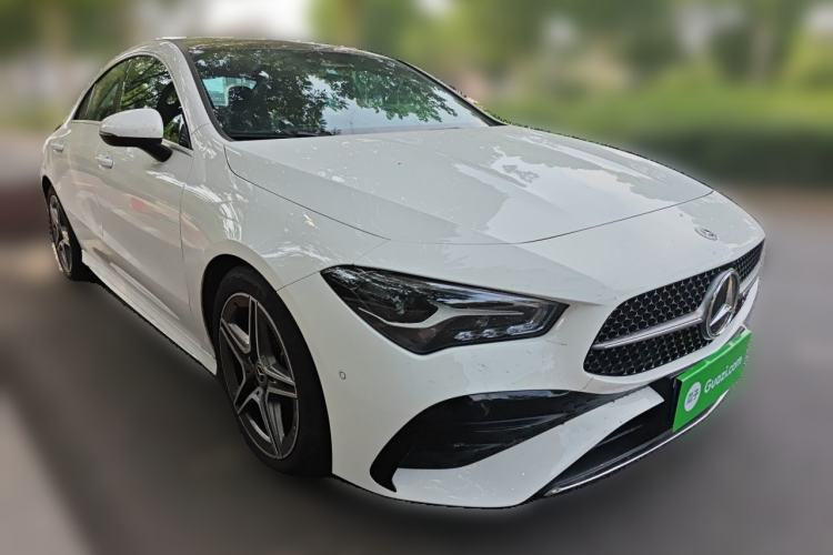 Used Mercedes-Benz CLA 2024-Year Facelifted CLA 200 Front Right 45 Deg