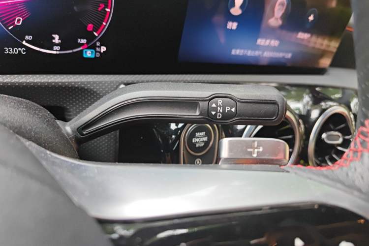 Used Mercedes-Benz CLA 2024-Year Facelifted CLA 200 Gear Lever