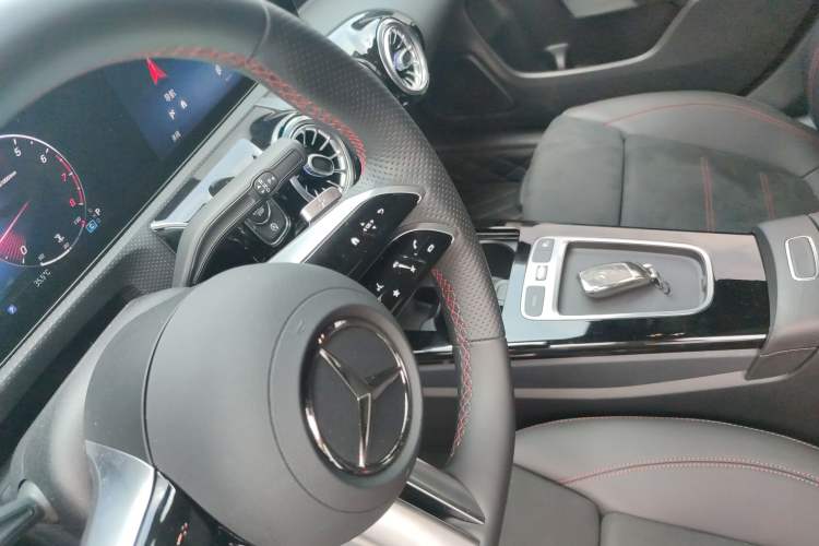 Used Mercedes-Benz CLA 2024 CLA 200 Shooting Brake Gear Lever