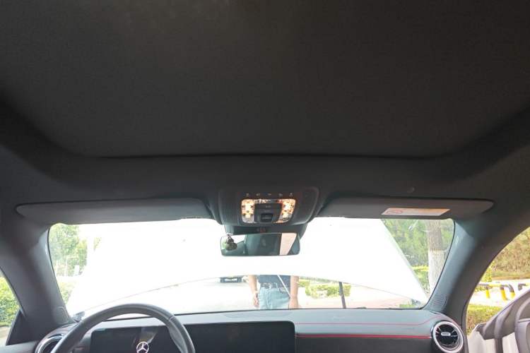 Used Mercedes-Benz CLA 2024-Year Facelifted CLA 200 Headliner
