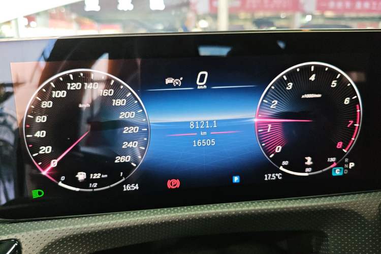 Used Mercedes-Benz CLA 2024-Year Facelifted CLA 200 Instrument Cluster