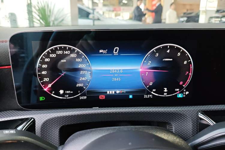 Used Mercedes-Benz CLA 2024 Facelifted CLA 200 Shooting Brake Instrument Cluster