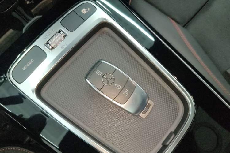Used Mercedes-Benz CLA 2024 CLA 200 Shooting Brake Interior 1