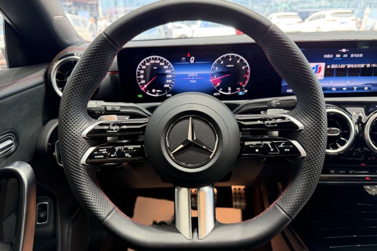 Used Mercedes-Benz CLA 2024 CLA 200 Shooting Brake Interior 10