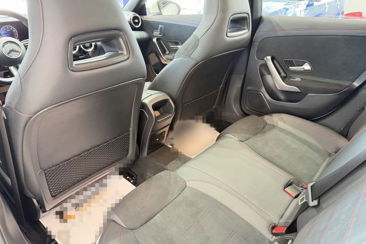 Used Mercedes-Benz CLA 2024 CLA 200 Shooting Brake Interior 2