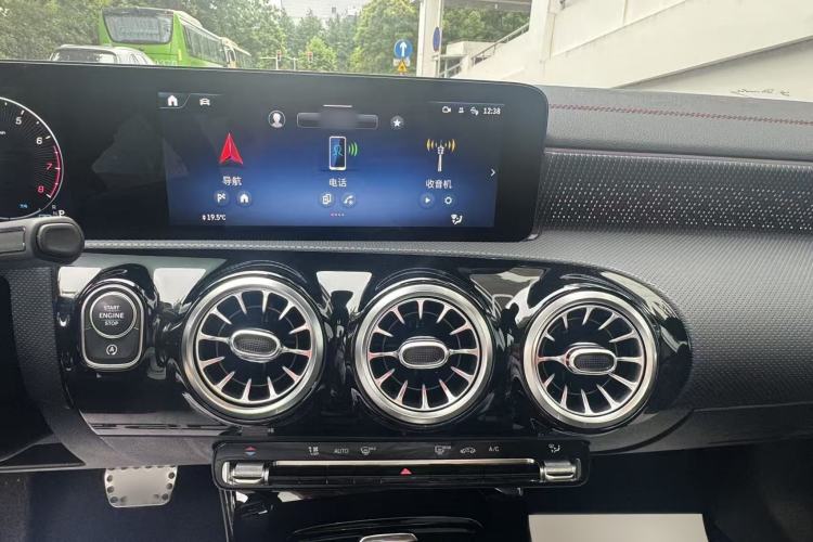 Used Mercedes-Benz CLA 2024 CLA 220 Interior 4