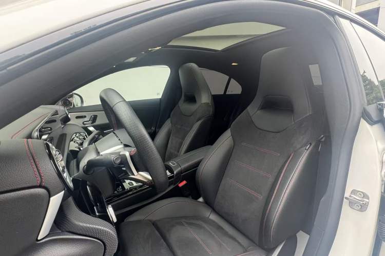 Used Mercedes-Benz CLA 2024 CLA 220 Interior 6