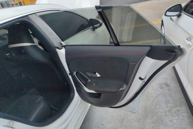 Used Mercedes-Benz CLA 2024 CLA 200 Shooting Brake Interior 6