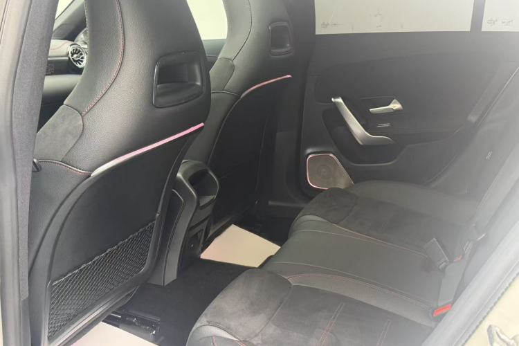 Used Mercedes-Benz CLA 2024 CLA 220 Interior 7