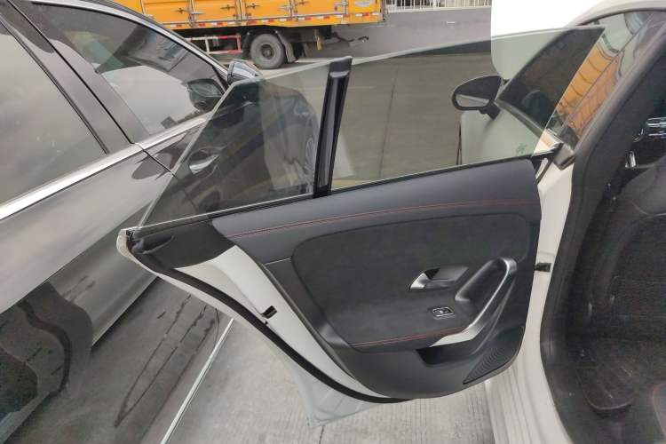 Used Mercedes-Benz CLA 2024 CLA 200 Shooting Brake Interior 8