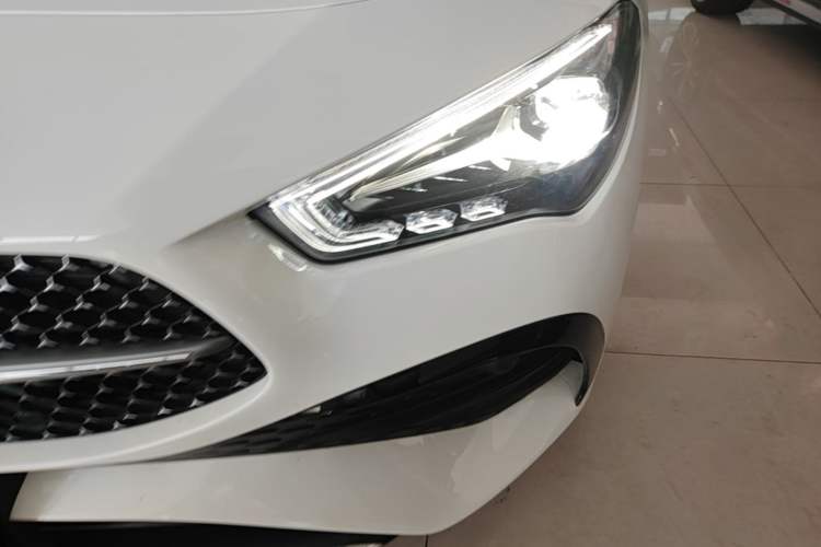 Used Mercedes-Benz CLA 2024-Year Facelifted CLA 200 Left Front Headlight