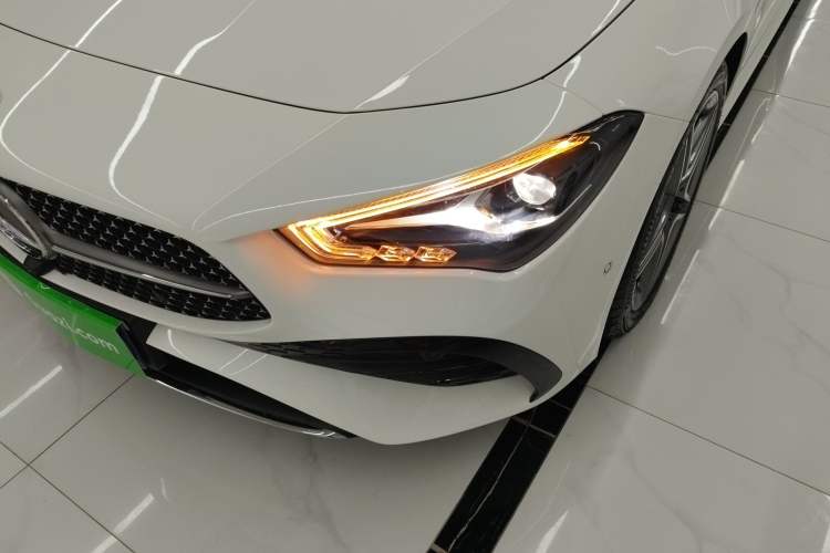 Used Mercedes-Benz CLA 2024 CLA 200 Shooting Brake Left Front Headlight