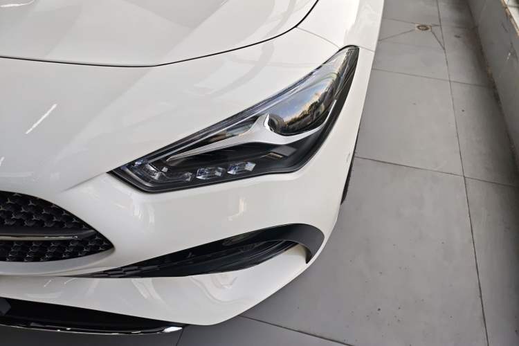 Used Mercedes-Benz CLA 2024 Facelifted CLA 200 Shooting Brake Left Front Headlight
